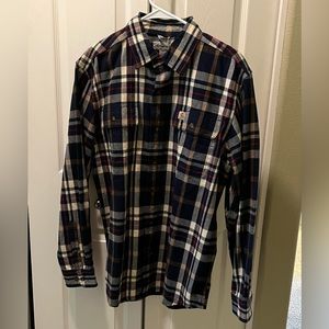 Men’s Carhartt Flannel - Size M. Like new condition!